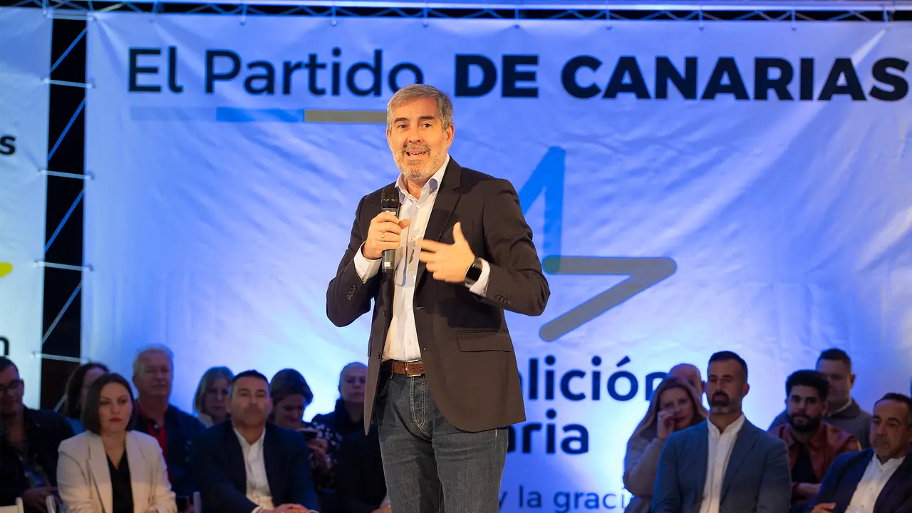 Fernando Clavijo en su presentación oficial como candidato a la presidencia del Gobierno