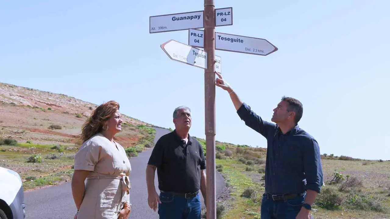 Oswaldo Betancort, Olivia Duque y Eugenio Robayna