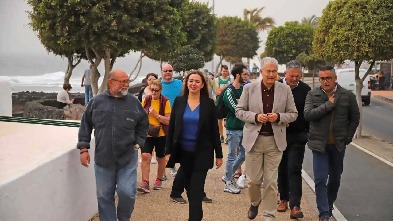 Visita a las obras ya finalizadas del carril bici de la Avenida de Puerto del Carmen