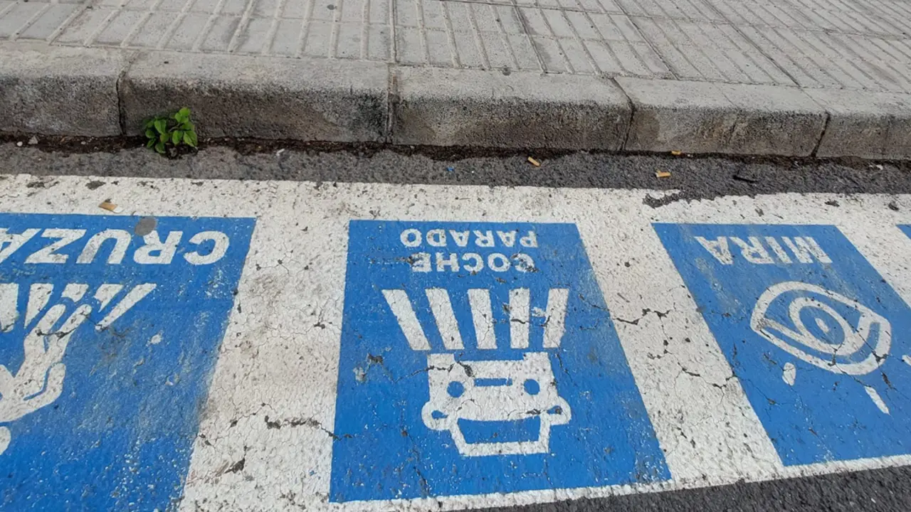 Paso de peatones no accesible