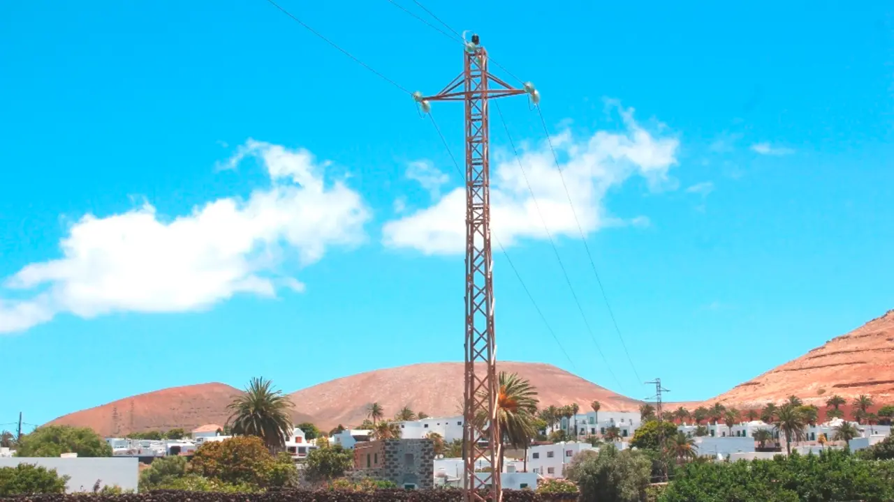 Tendidos eléctricos en Lanzarote