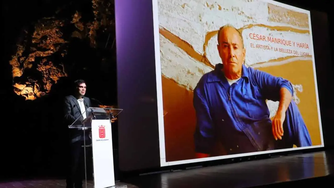 Presentaci&oacute;n del libro &lsquo;C&eacute;sar Manrique y Har&iacute;a. El artista y la belleza del lugar&rsquo;