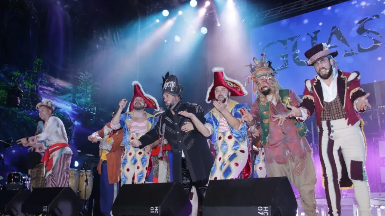 Chirigota de Cádiz en el carnaval de Playa Blanca