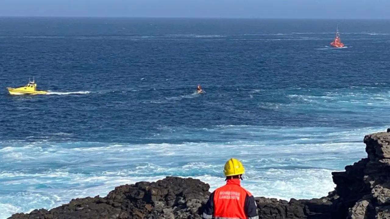 B&uacute;squeda de pescador desaparecido