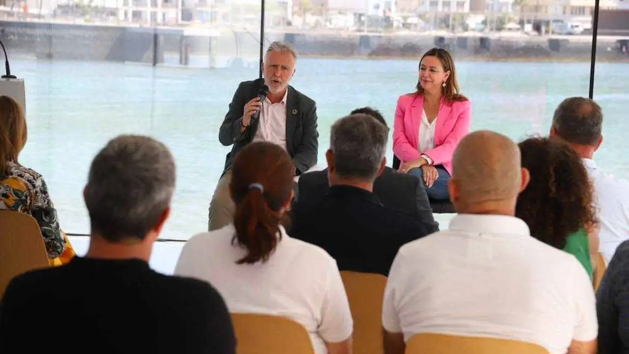 Reunión presidenta del Cabildo y presidente de Canarias para tratar asunto de la acuicultura&nbsp;
