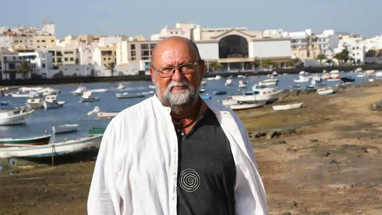 Nicol&aacute;s Saavedra