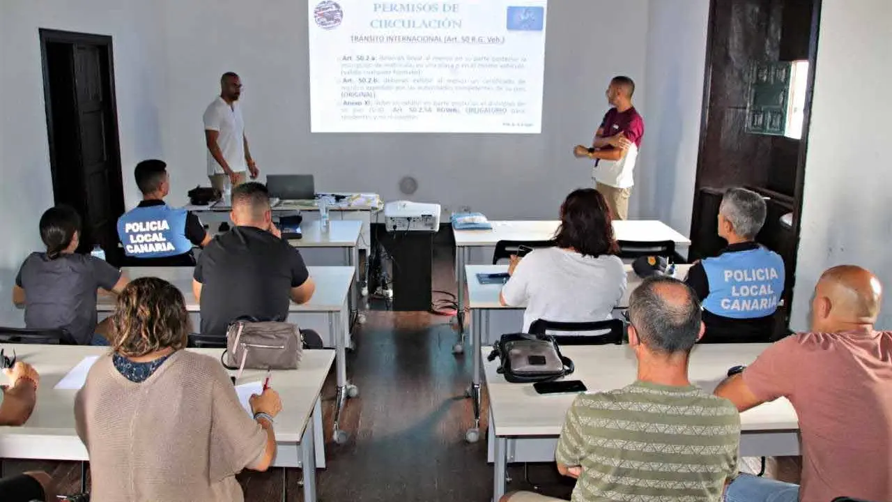 Curso de detección de documentos falsos en Yaiza