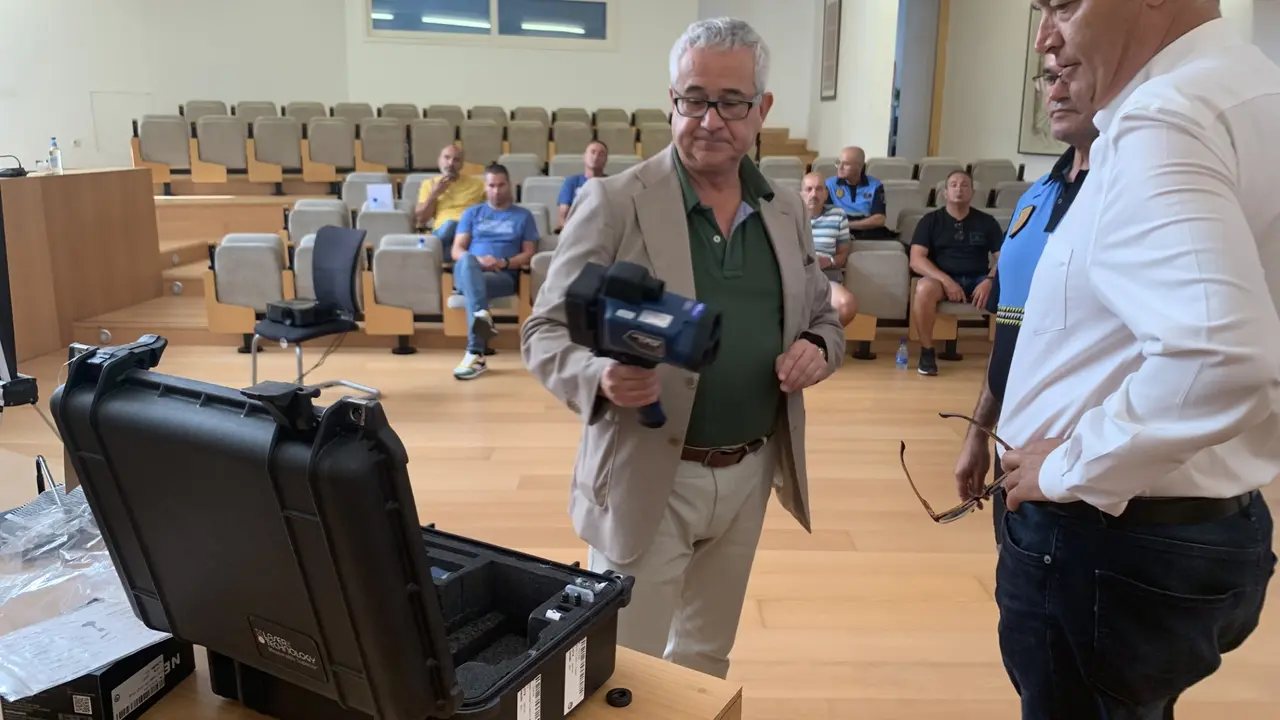 El alcalde de Tías en la presentación.