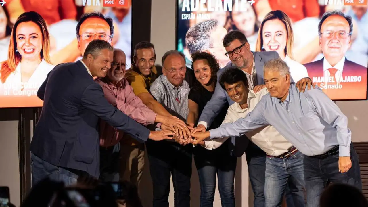 Firma del Manifiesto del PSOE por el 23J.