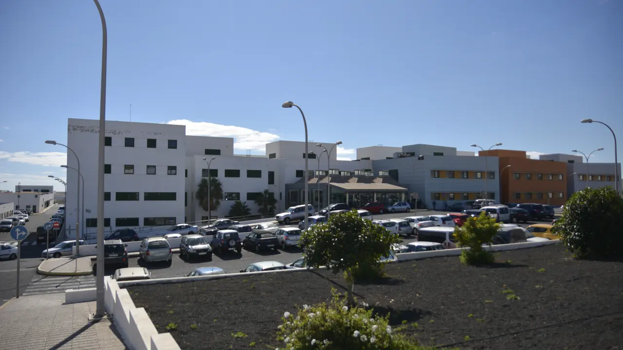 Hospital Universitario Dr. José Molina Orosa. Consultas Externas.