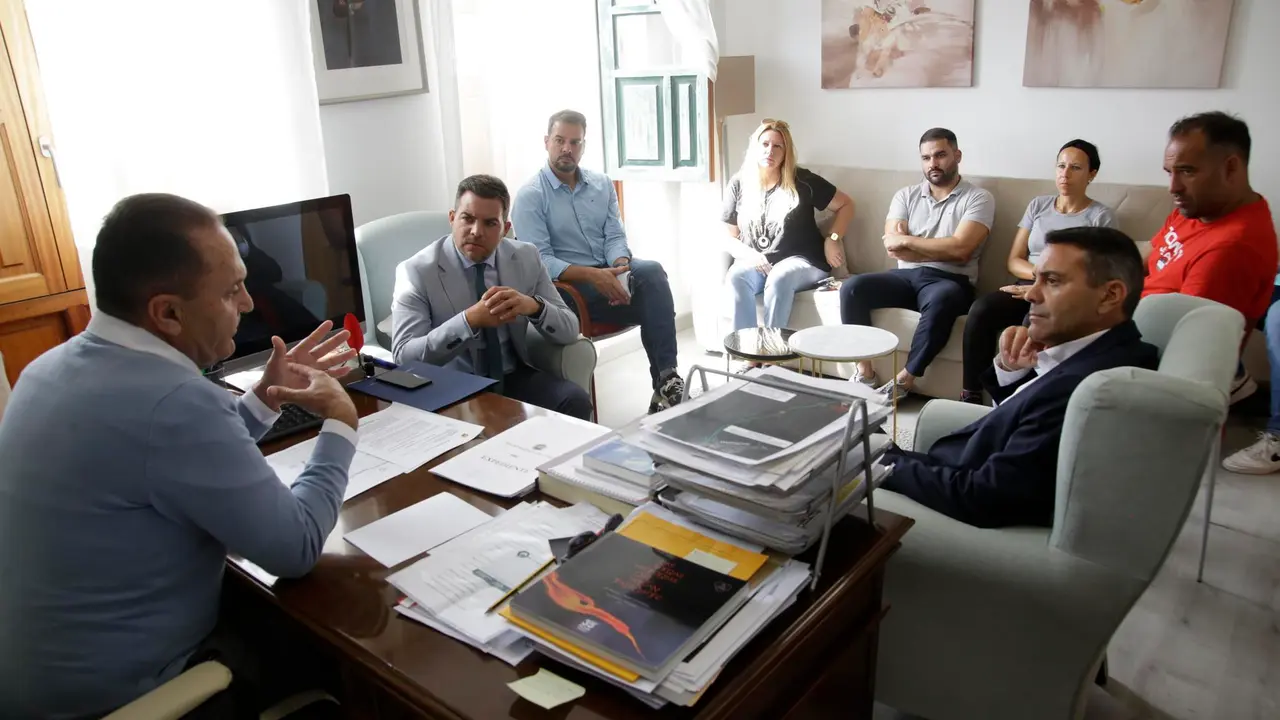 Visita del Cabildo a Tinajo.