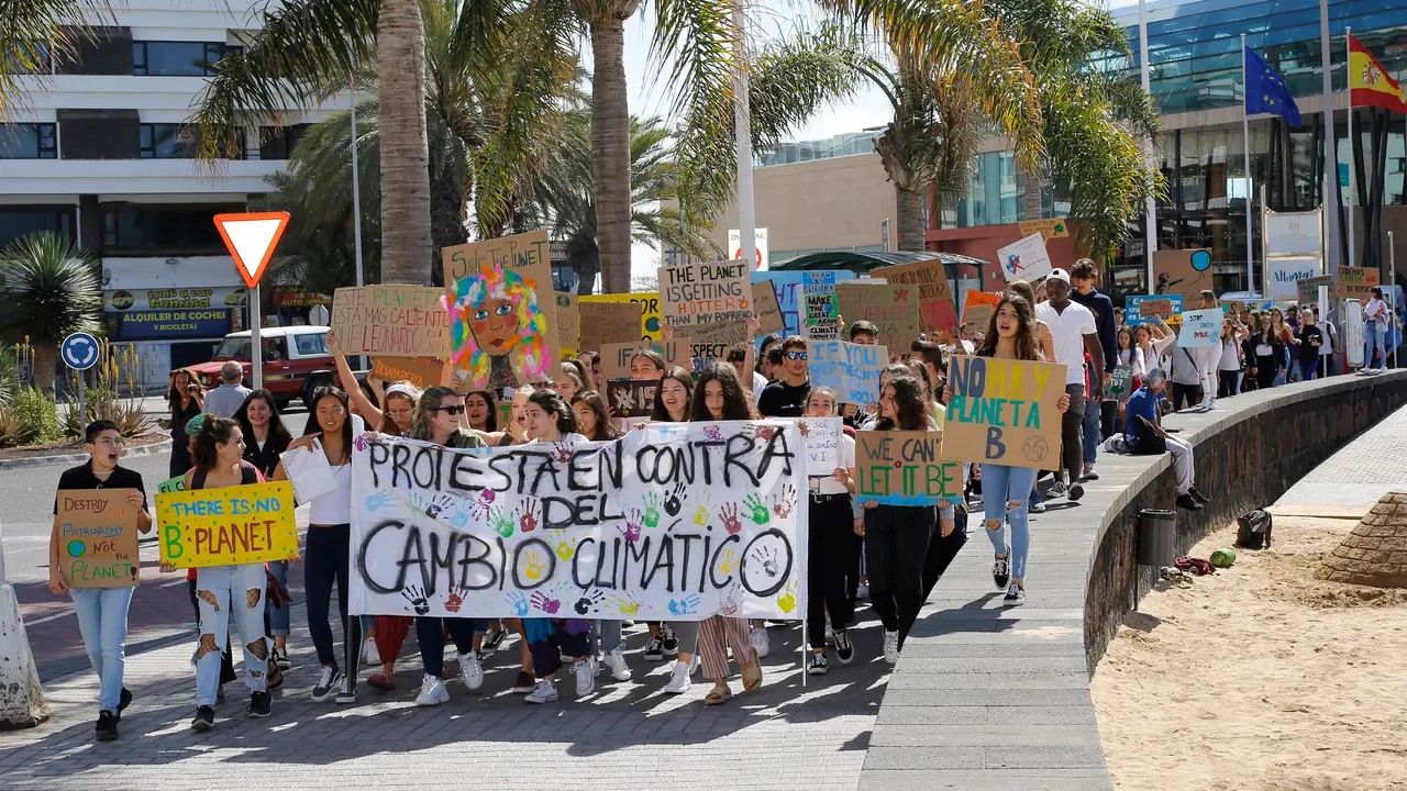 Manifestación de jóvenes contra el cambio climático en Arrecife en 2019.