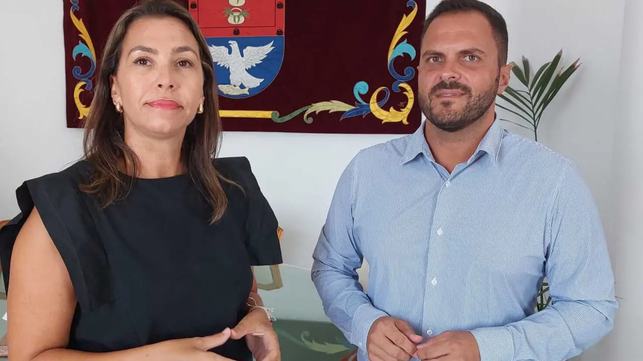 Yonathan de León y Maite Corujo.