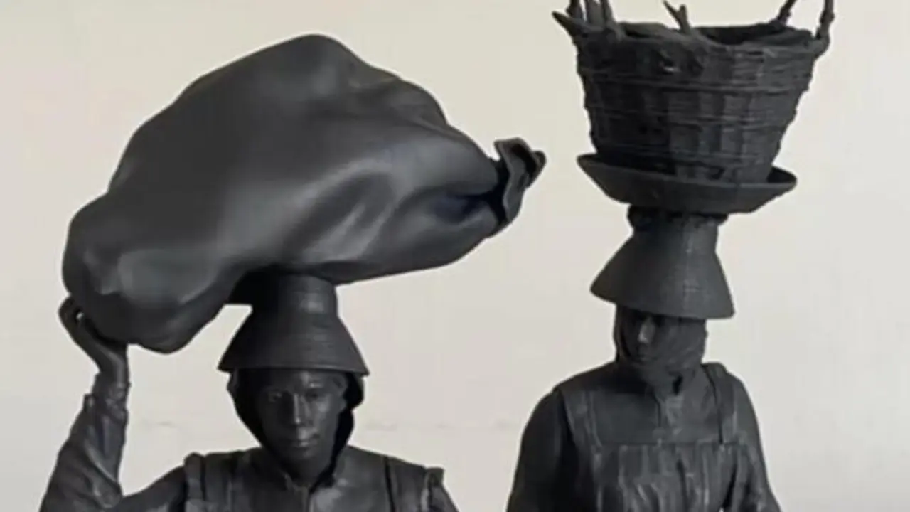 Boceto de la escultura. Fragmento.