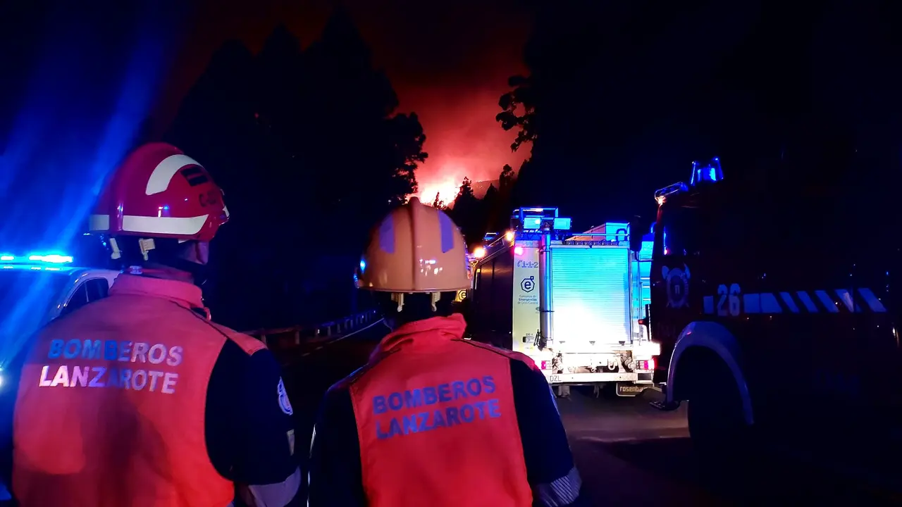 Bomberos de Lanzarote en Tenerife.
