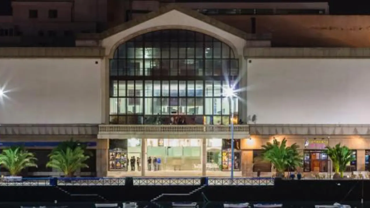 Multicines Atlántida.