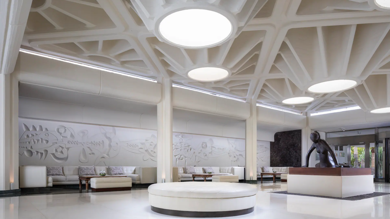 Mural de César Manrique. Zona de Recepción del Paradisus Salinas Lanzarote.