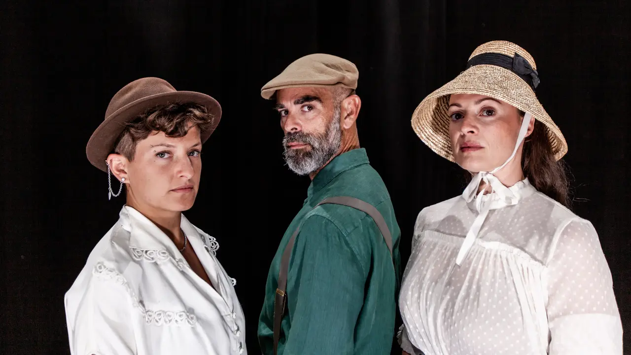 Los tres protagonistas de 'Mararía la de Femés', Marta Viera, Mingo Ruano y LAJALADA.