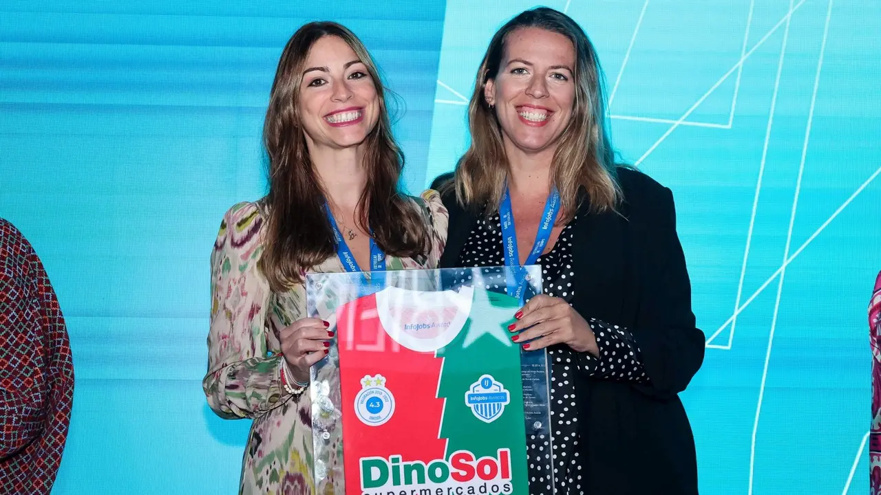 Tania Reyes, jefa de Desarrollo de Recursos Humanos, y Elisa Ferraro, jefa de Selecci&oacute;n de Personal de Recursos Humanos de HiperDino.