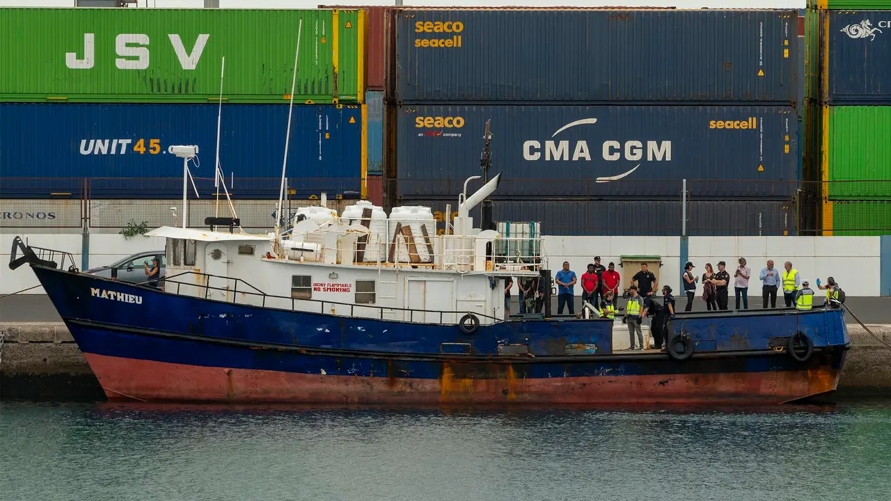 Pesquero intervenido en el Atlántico, en aguas cercanas a Cabo Verde, con un alijo de una tonelada de coca.