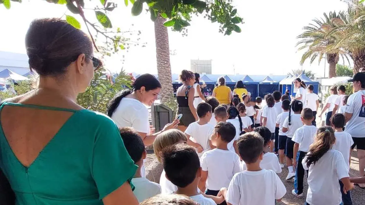 Niños y niñas asistentes.