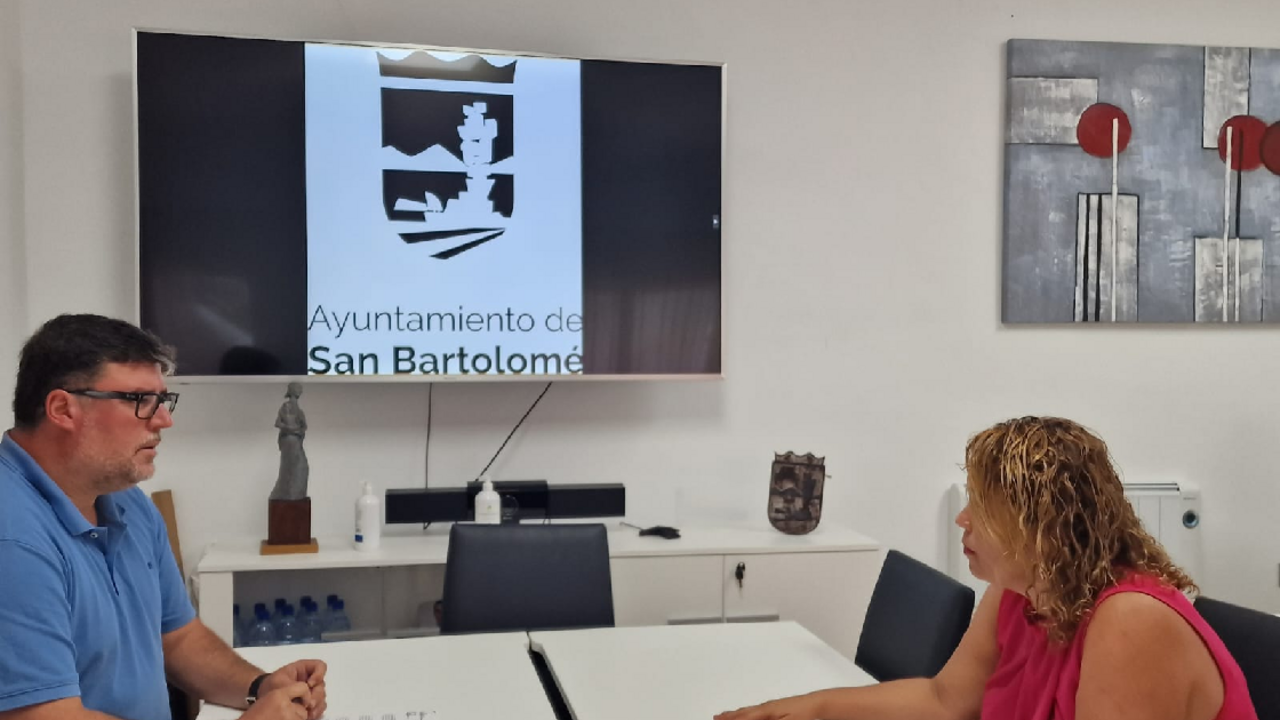 San Bartolomé e Instituto Canario de la Vivienda.