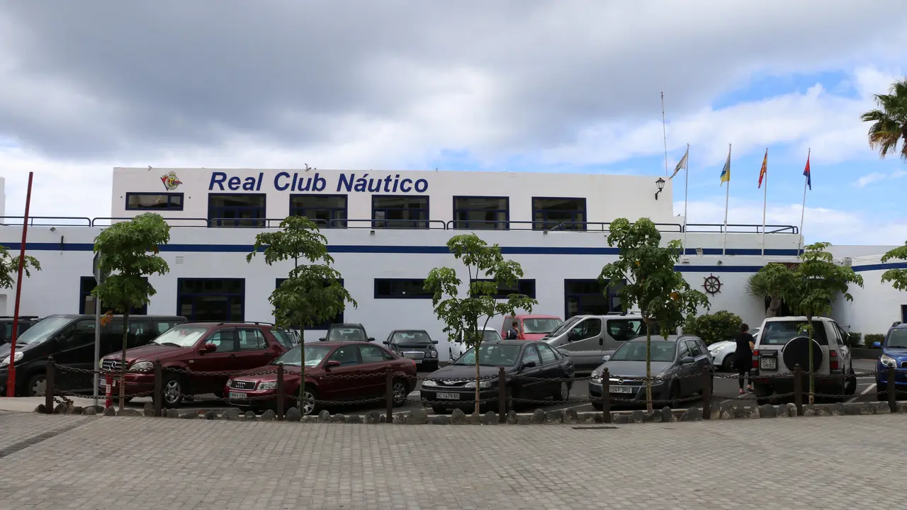 Real Club Náutico de Arrecife. Fachada principal.