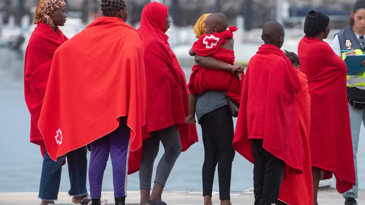 Personas migrantes. EFE, Carlos de Saá.