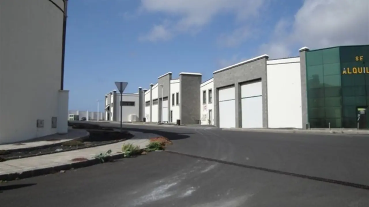 Naves en Playa Blanca.