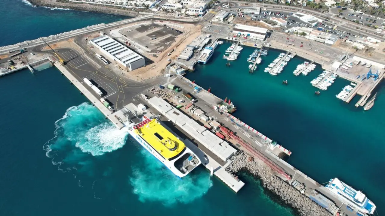 Puerto de Playa Blanca.