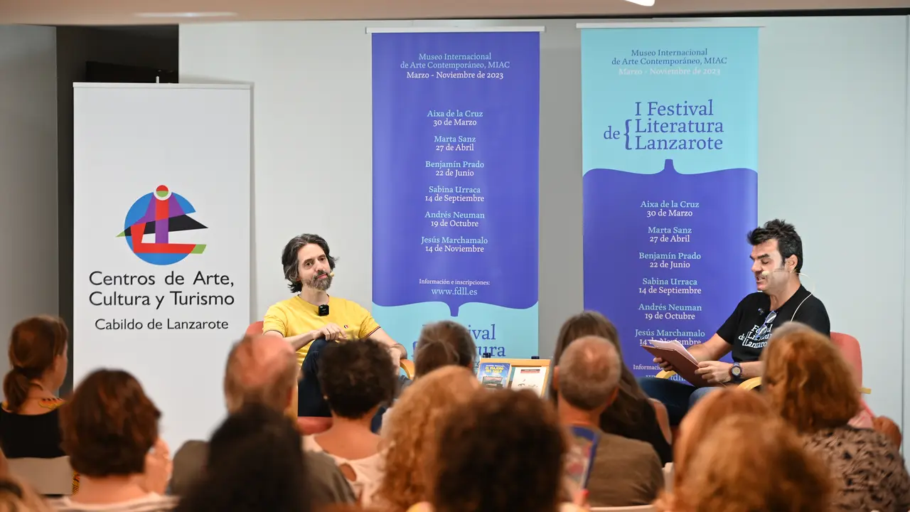 Momento del encuentro con Neuman.