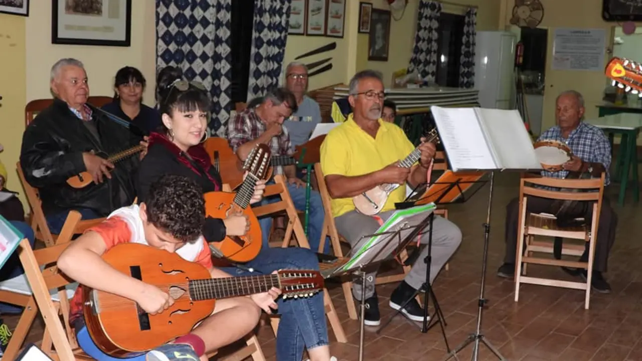 Ensayo de la Parranda Marinera Los Buches.