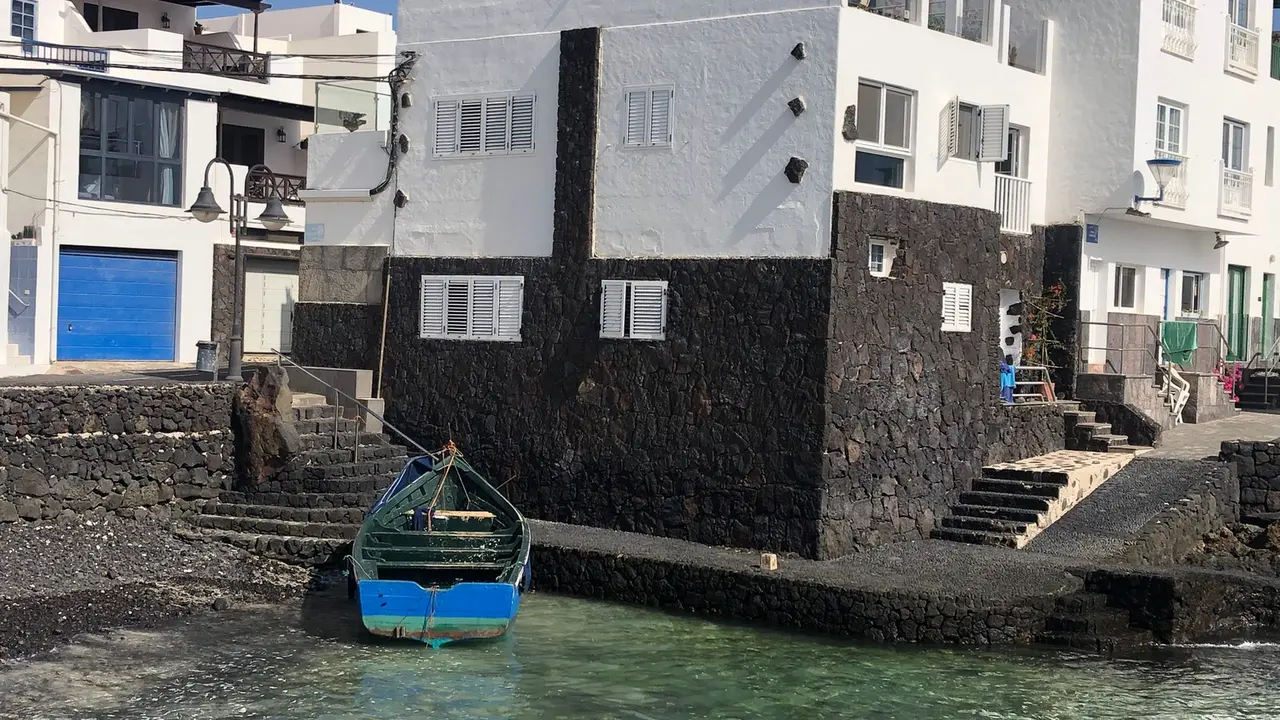 Patera llegada a Punta Mujeres el 14 de noviembre de 2023.