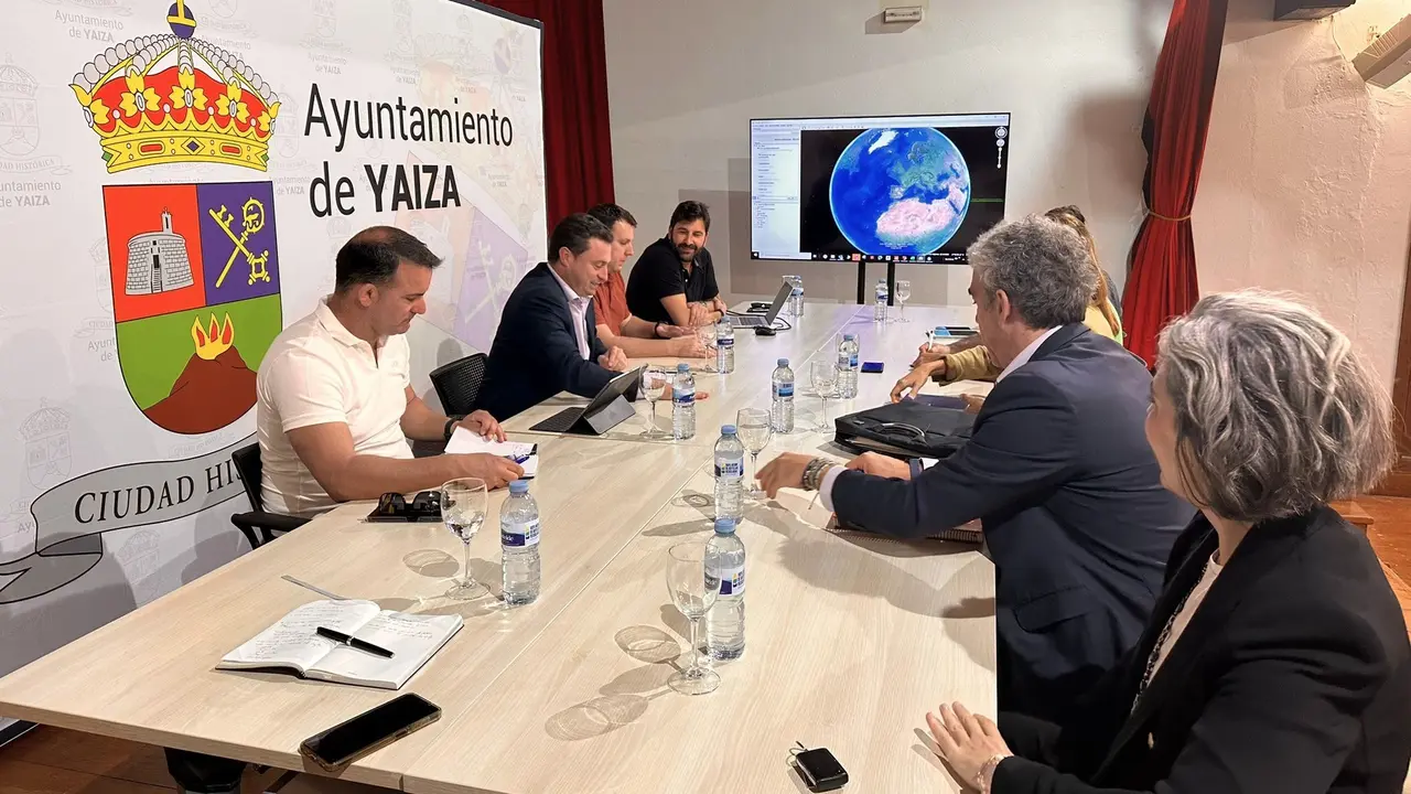 Reuni&oacute;n entre Yaiza y Red El&eacute;ctrica.