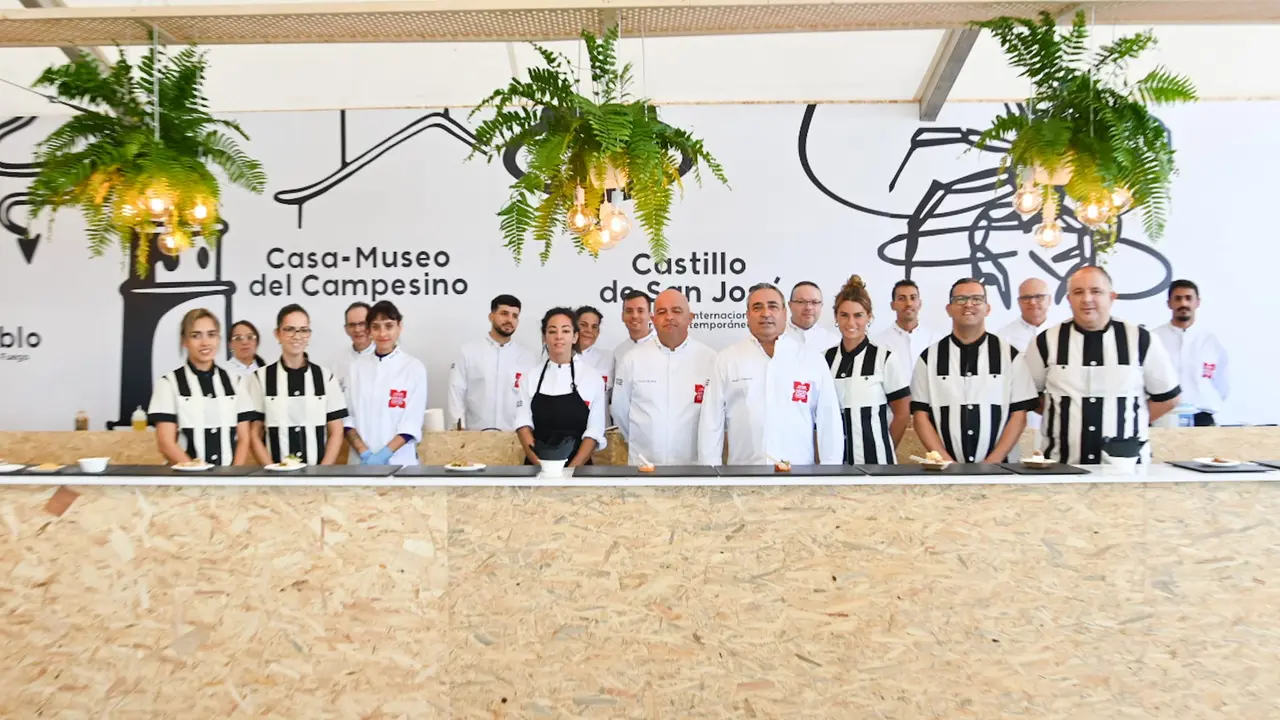 Stand de los Centros de Arte, Cultura y Turismo.