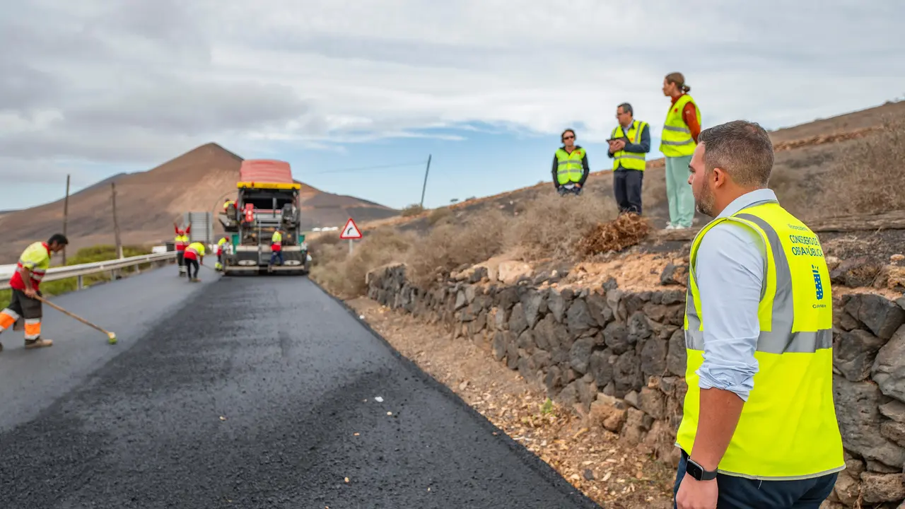 Reasfaltado de la carretera LZ-501.