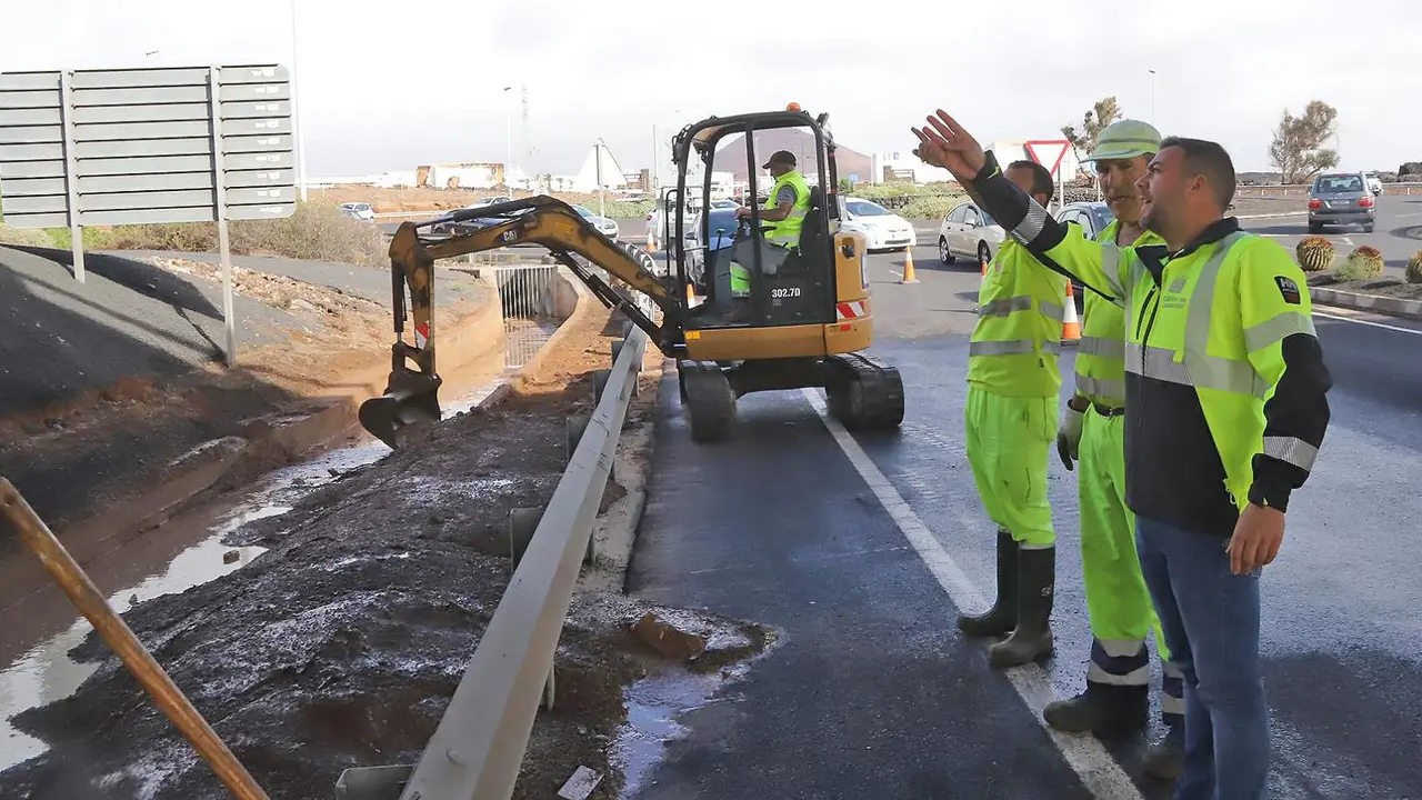Reparación de vías insulares&nbsp;