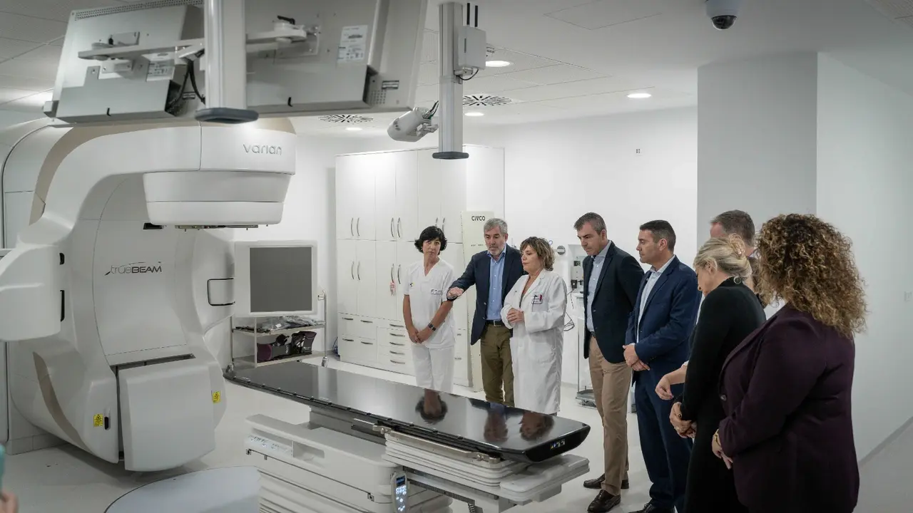 Visita del presidente de Canarias al Búnker del Hospital de Lanzarote,