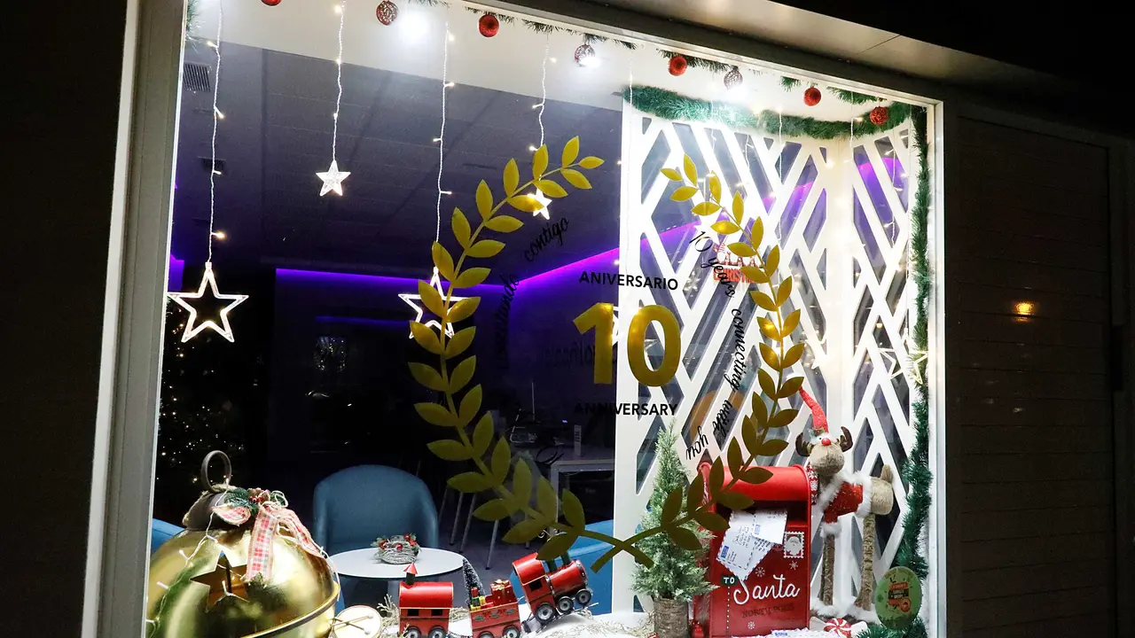 El primer premio de escaparates fue para Telecolanza.