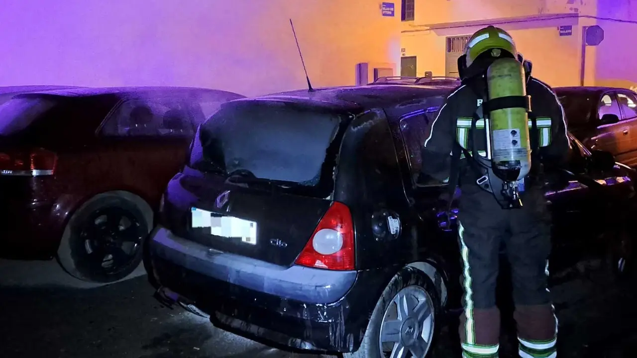 Incendio de un coche de Argana Alta.