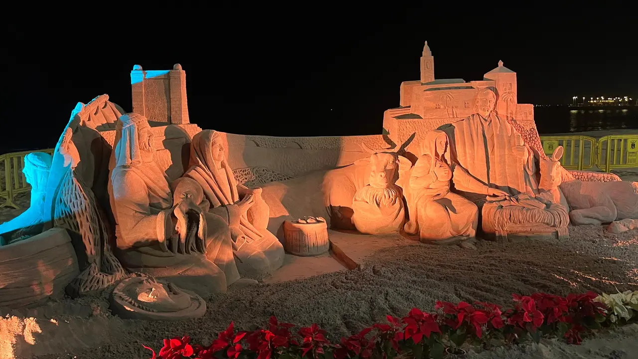 Inauguración del Belén de Arena en la Playa El Reducto.