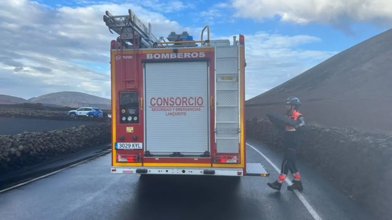 Los bomberos en el lugar del accidente