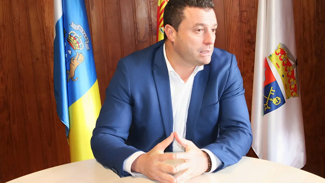Óscar Noda, alcalde de Yaiza.