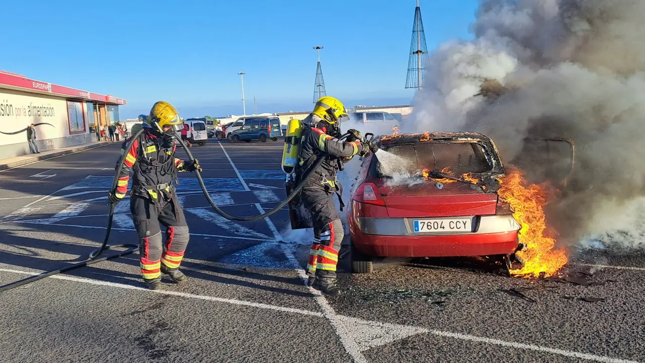 Incendio de vehículo.