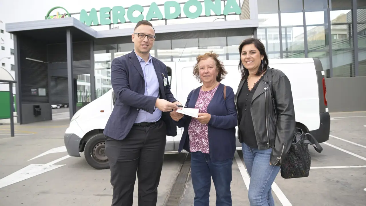 Mercadona y Flora Acoge.