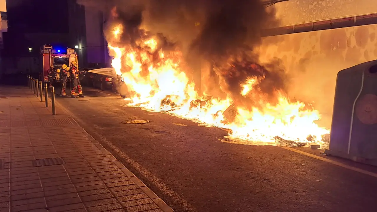 Incendio de contenedores.