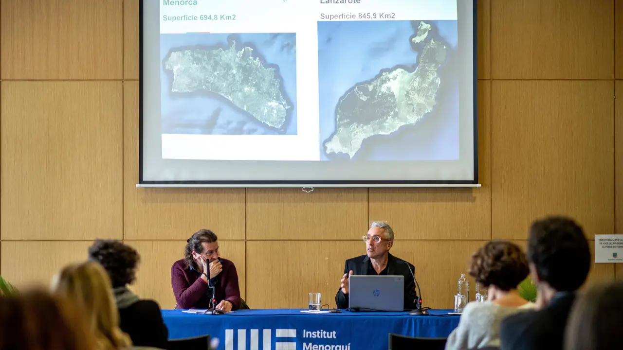 Lanzarote y Menorca.