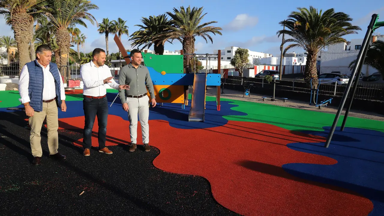 Roberto Herbón, Yonathan de León y Jacobo Medina.