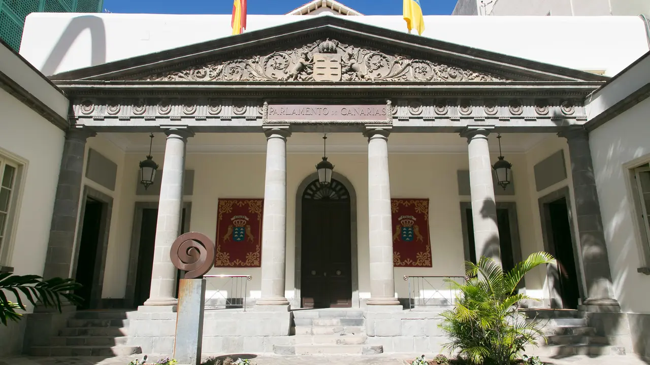 Parlamento de Canarias.