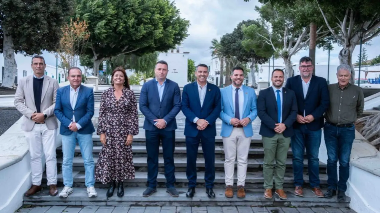 Mesa de las alcaldías de Lanzarote
